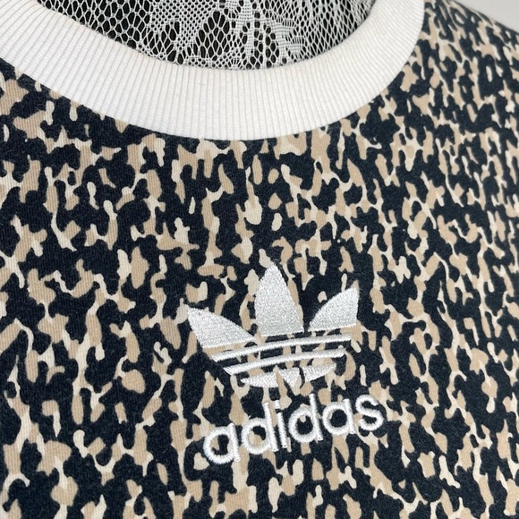 ADIDAS Animal Print Cropped Tee 💫🐆 - Picture 8 of 8